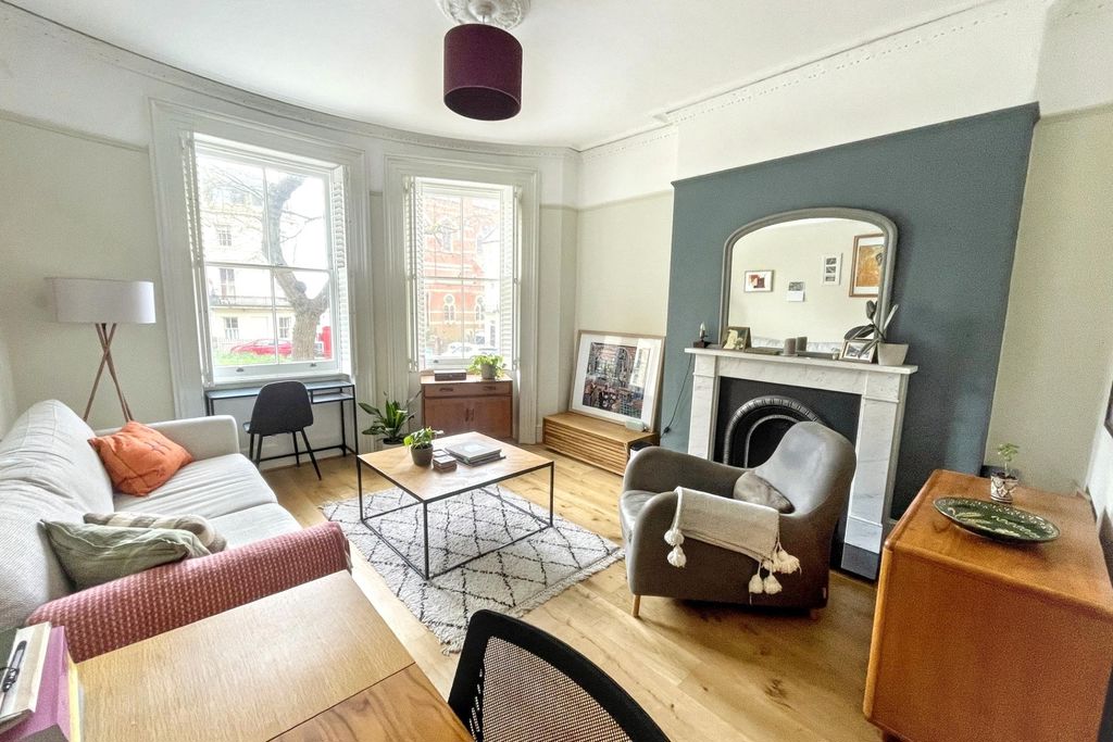 Powis Square